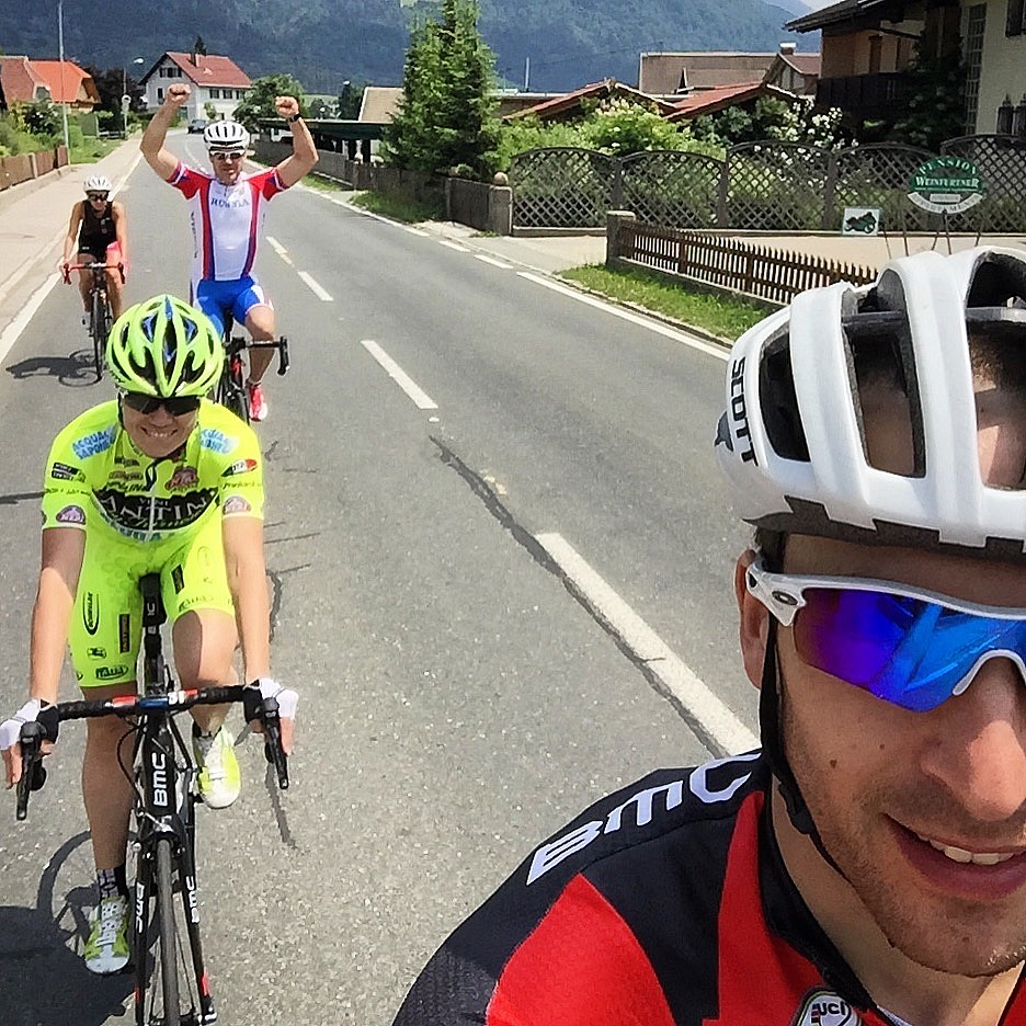 На предгоночной тренировке по маршруту Dolomiten Cycling Tour